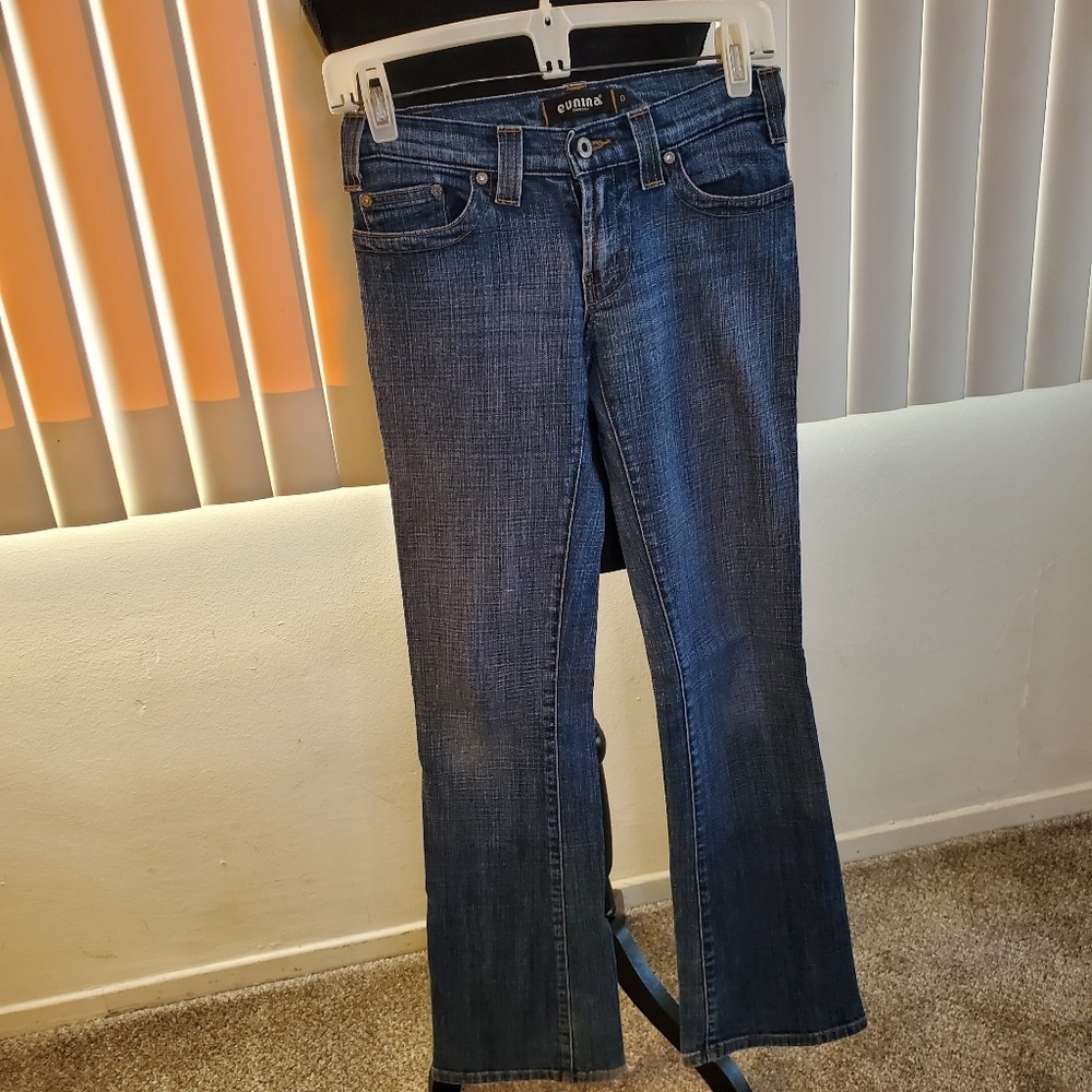 Stylish Eunina Jeans